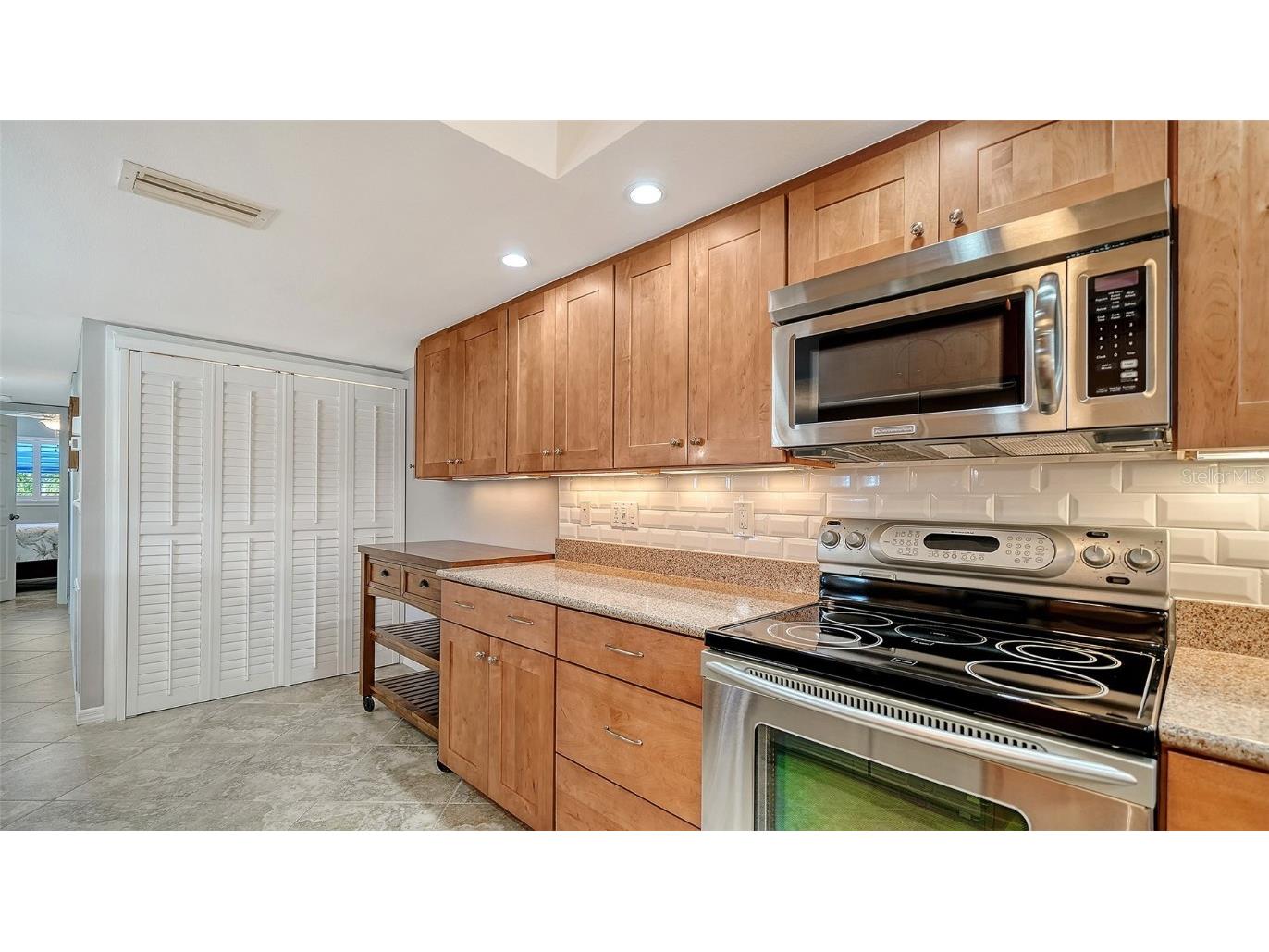 1701 Southwood Street #1701 Sarasota FL 34231 A4671475 image25