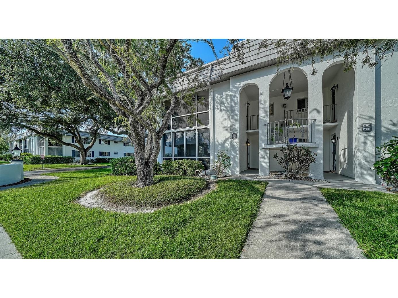 1701 Southwood Street #1701 Sarasota FL 34231 A4671475 image4