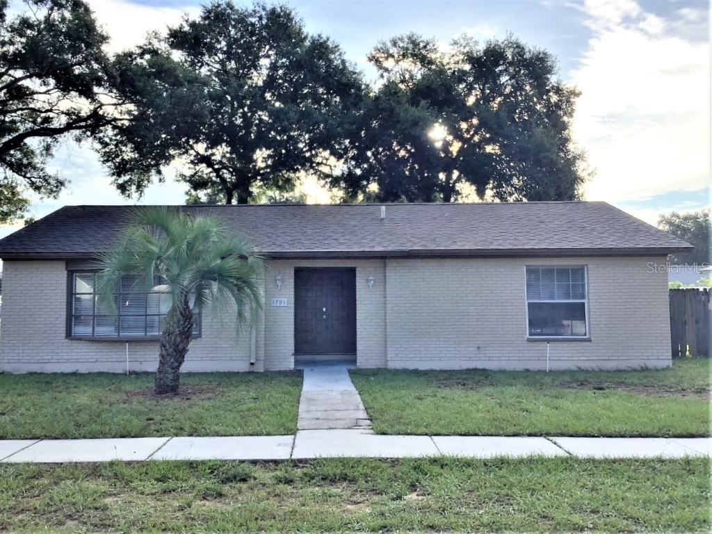 1701 Village Court Brandon FL 33511 T3476742 image1