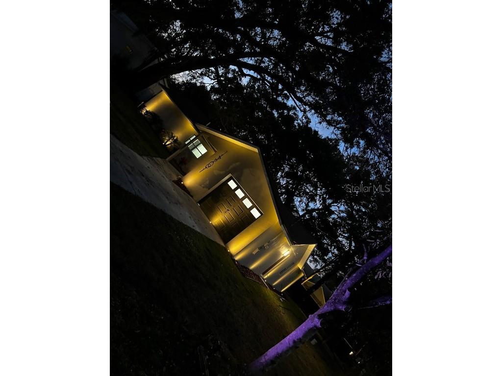 1701 W Barclay Road Tampa FL 33612 U8227515 image1