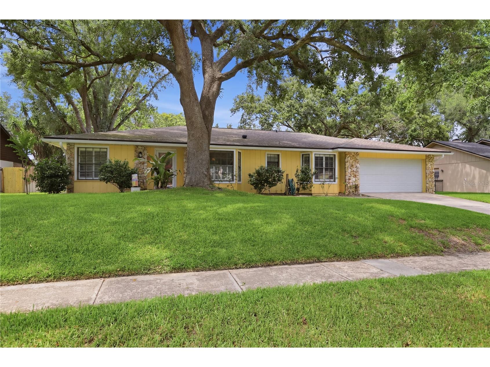 1701 Wind Willow Road Orlando FL 32809 - LAKE CONWAY V4949564 image1