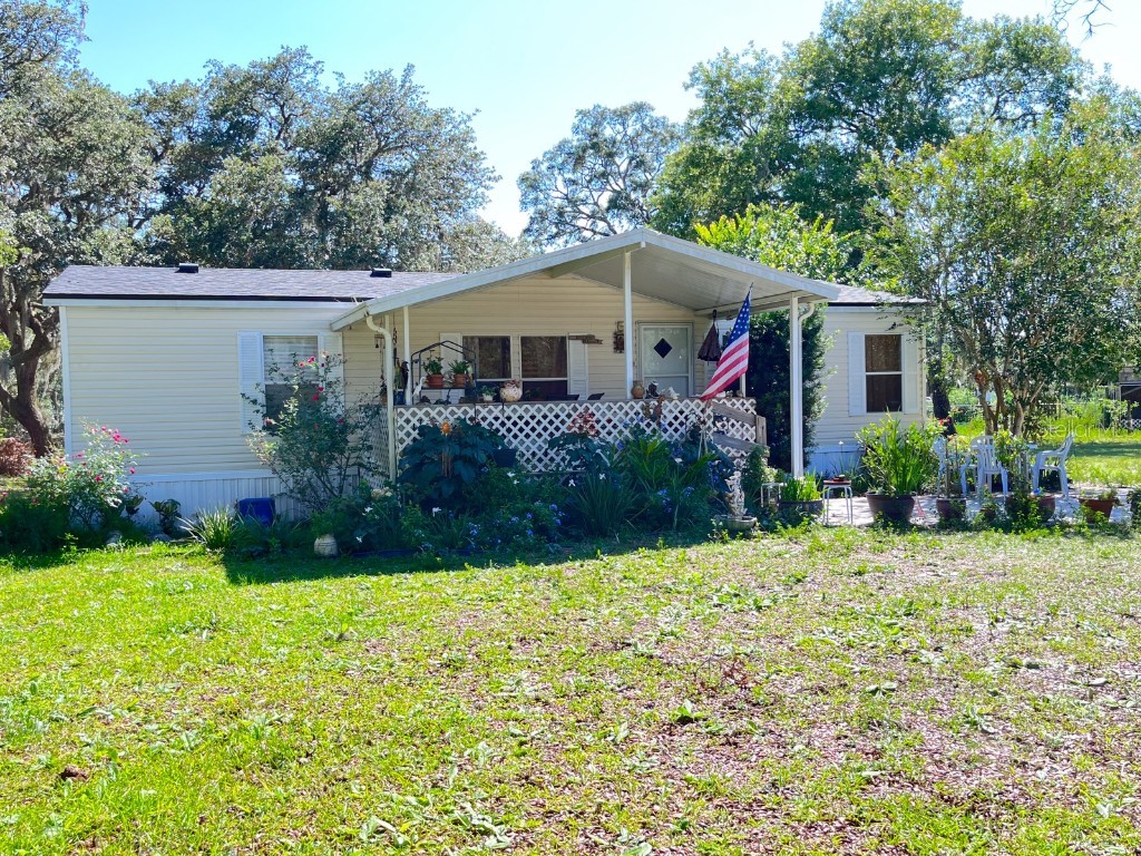 17011 Akins Drive Spring Hill FL 34610 W7855387 image1