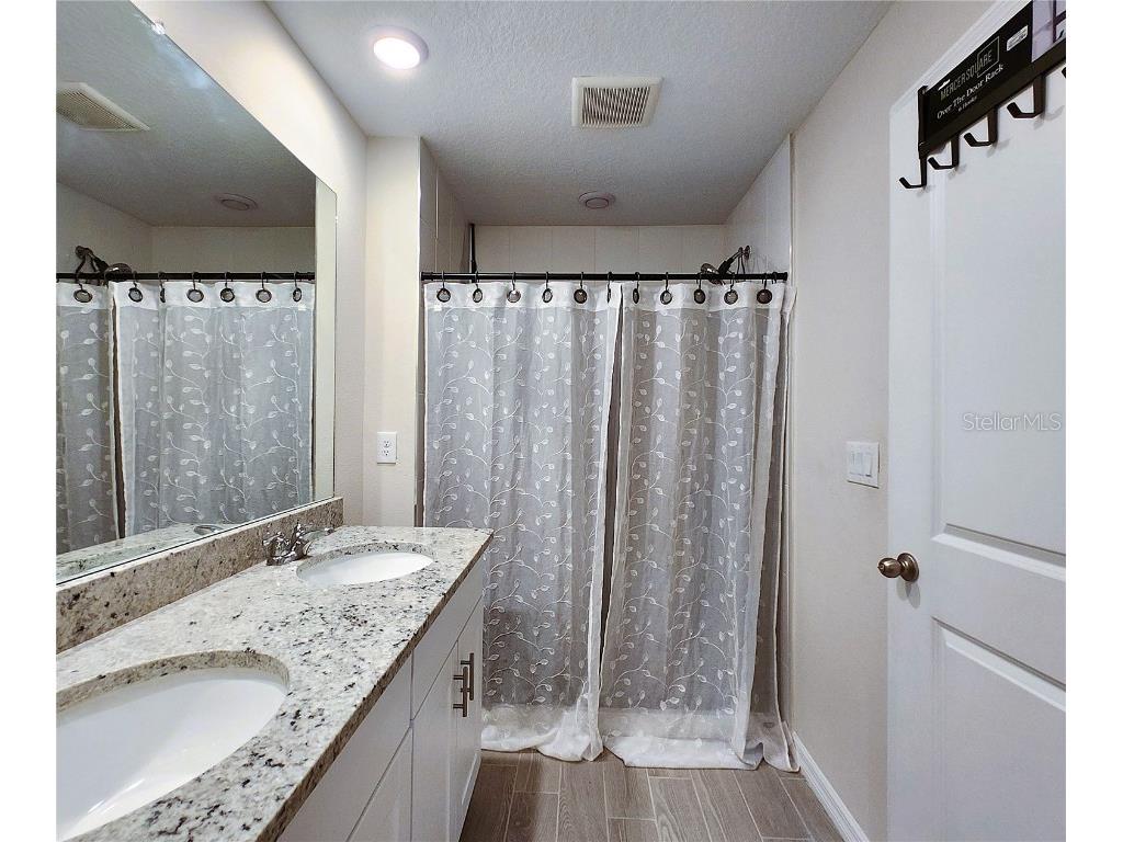 17015 Coral Key Drive Nokomis FL 34275 TB8388202 image32