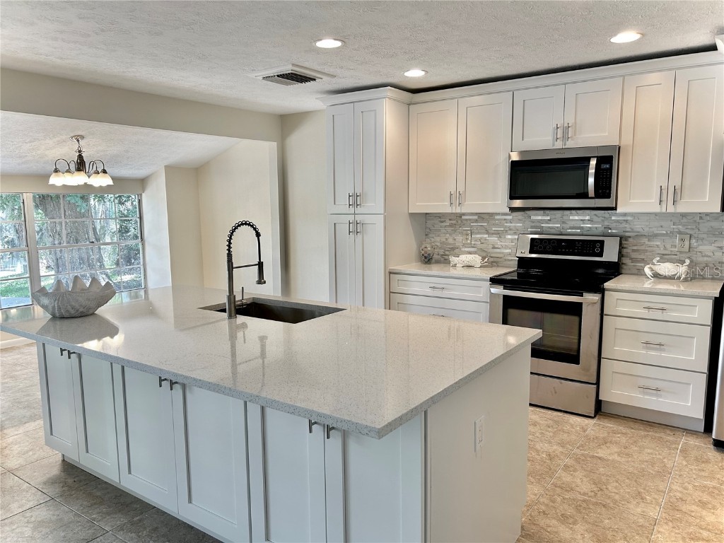 17017 Paula Lane Lutz FL 33558 - LKBARBARA LKHELENLKELLEN+4LK TB8403457 image16