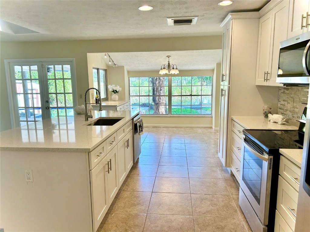 17017 Paula Lane Lutz FL 33558 - LKBARBARA LKHELENLKELLEN+4LK TB8403457 image17