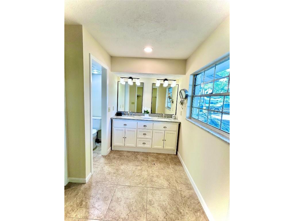 17017 Paula Lane Lutz FL 33558 - LKBARBARA LKHELENLKELLEN+4LK TB8403457 image27