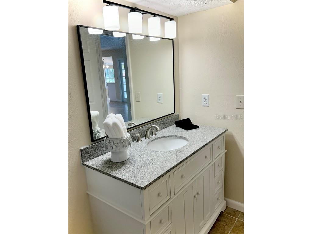 17017 Paula Lane Lutz FL 33558 - LKBARBARA LKHELENLKELLEN+4LK TB8403457 image34