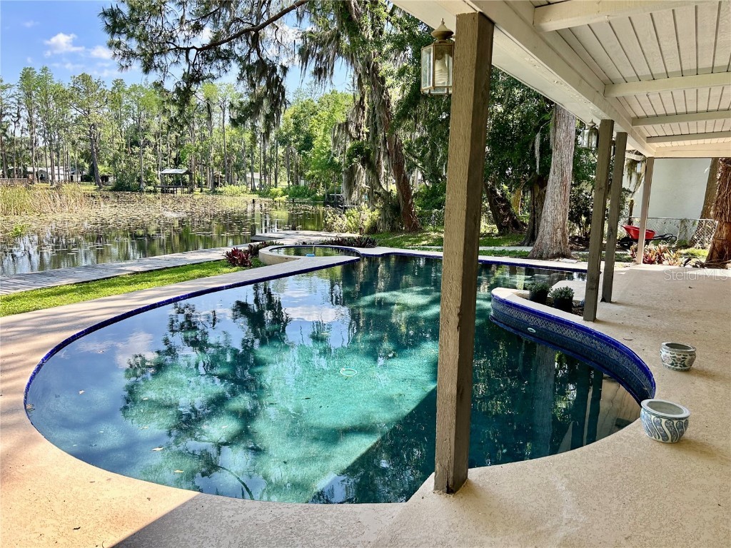 17017 Paula Lane Lutz FL 33558 - LKBARBARA LKHELENLKELLEN+4LK TB8403457 image6