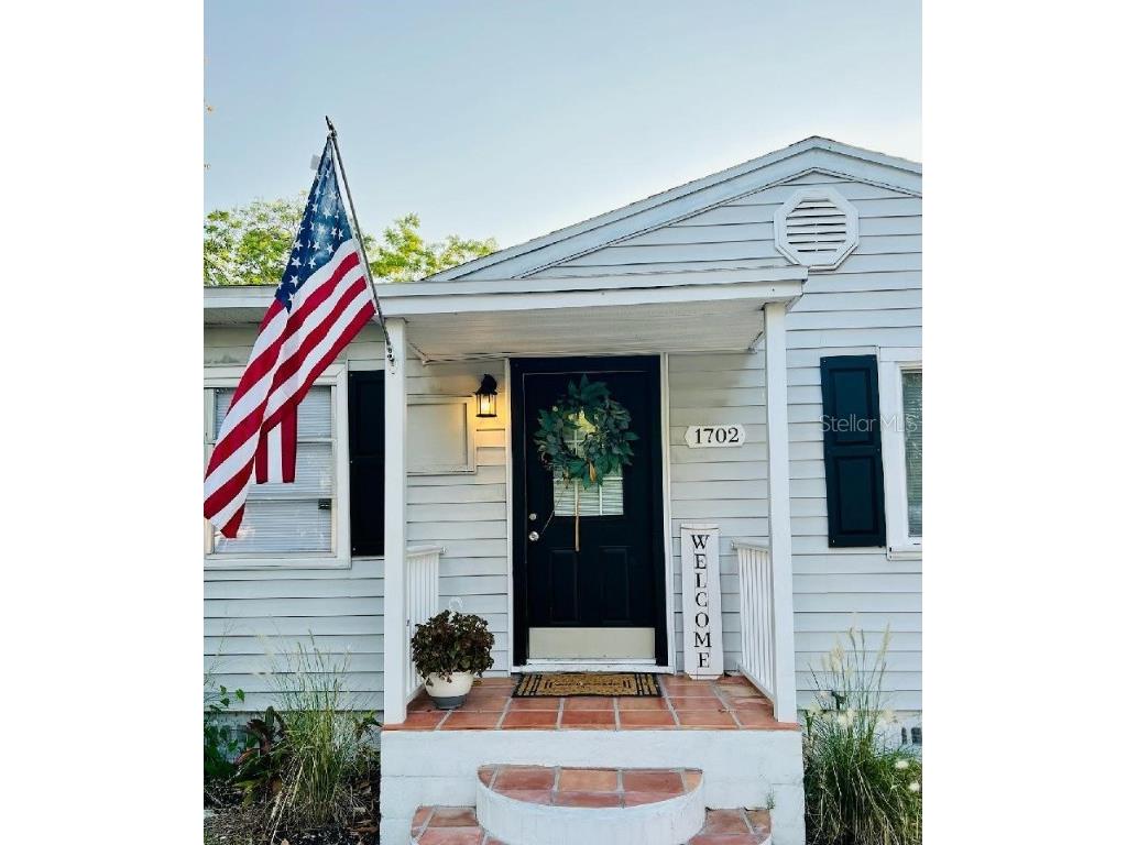 1702 26th Street W Bradenton FL 34205 A4573282 image1