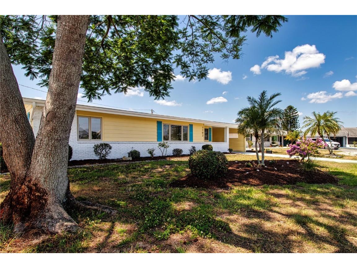 1702 Amhurst Circle Sun City Center FL 33573 T3524882 image1