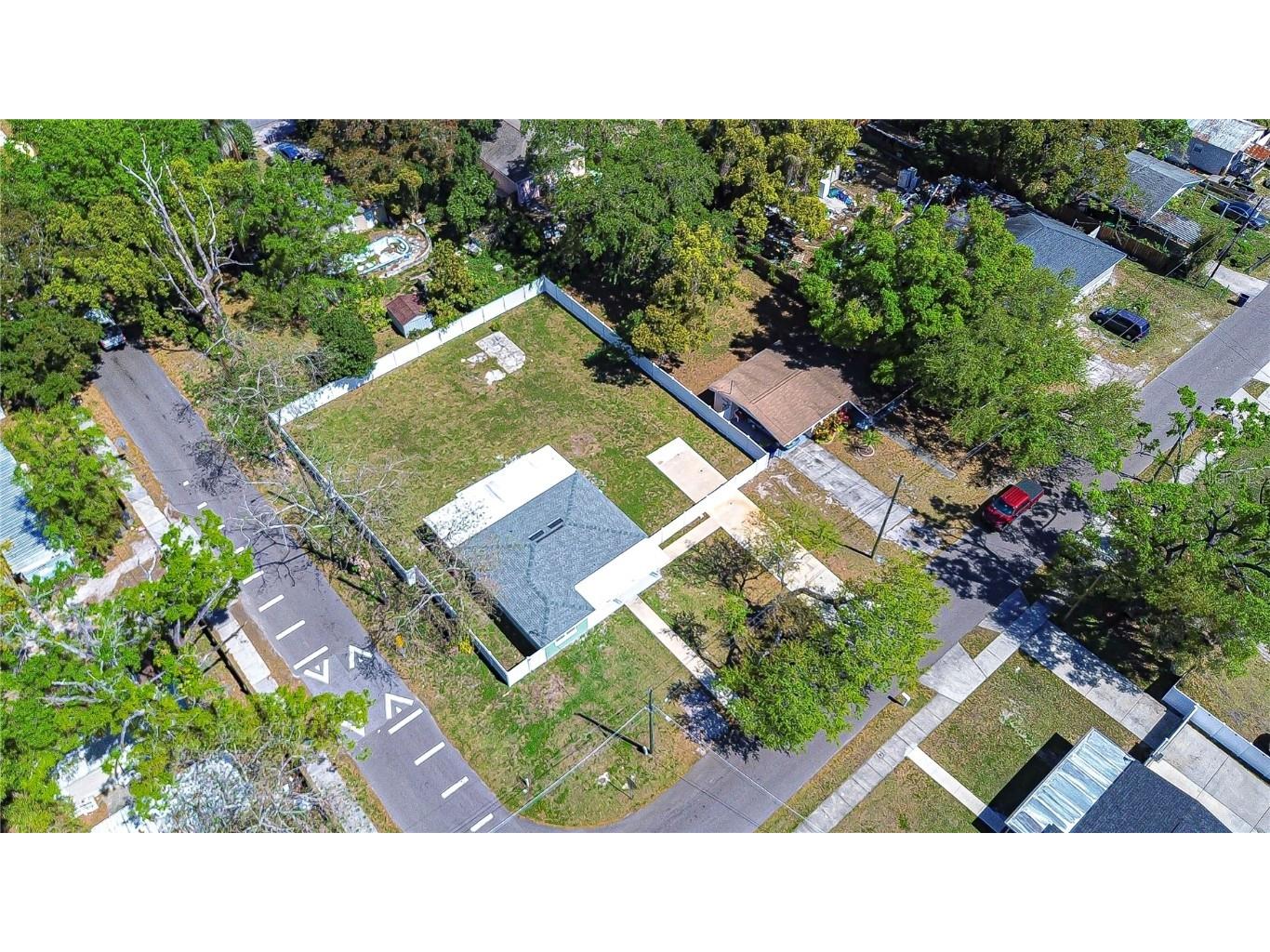 1702 E Frierson Avenue Tampa FL 33610 TB8361756 image1