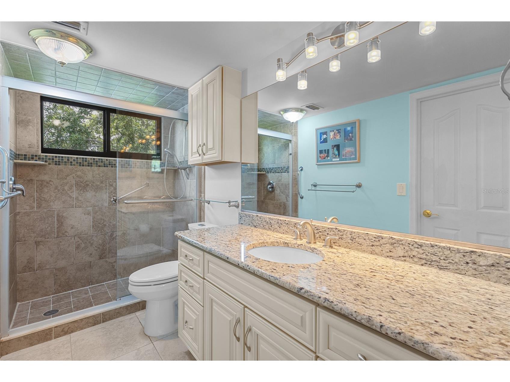 1702 Glenhouse Drive #410 Sarasota FL 34231 - SARASOTA BAY A4694062 image19
