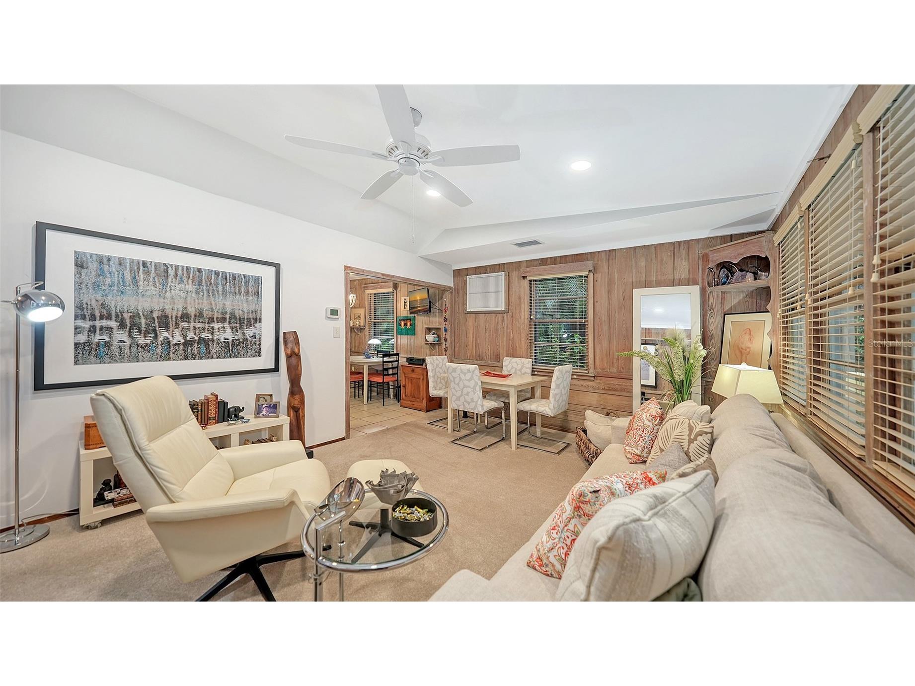 1702 Hillview Street Sarasota FL 34239 A4664314 image12