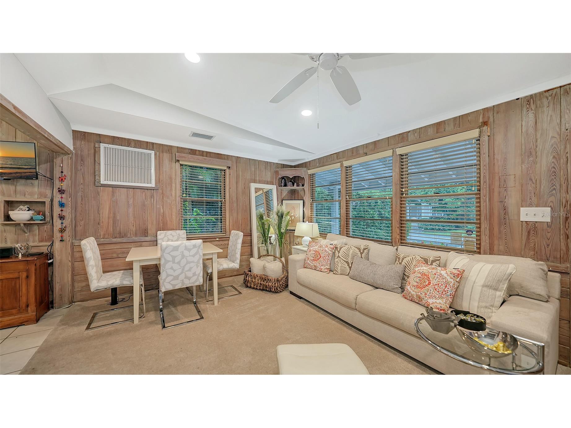 1702 Hillview Street Sarasota FL 34239 A4664314 image14