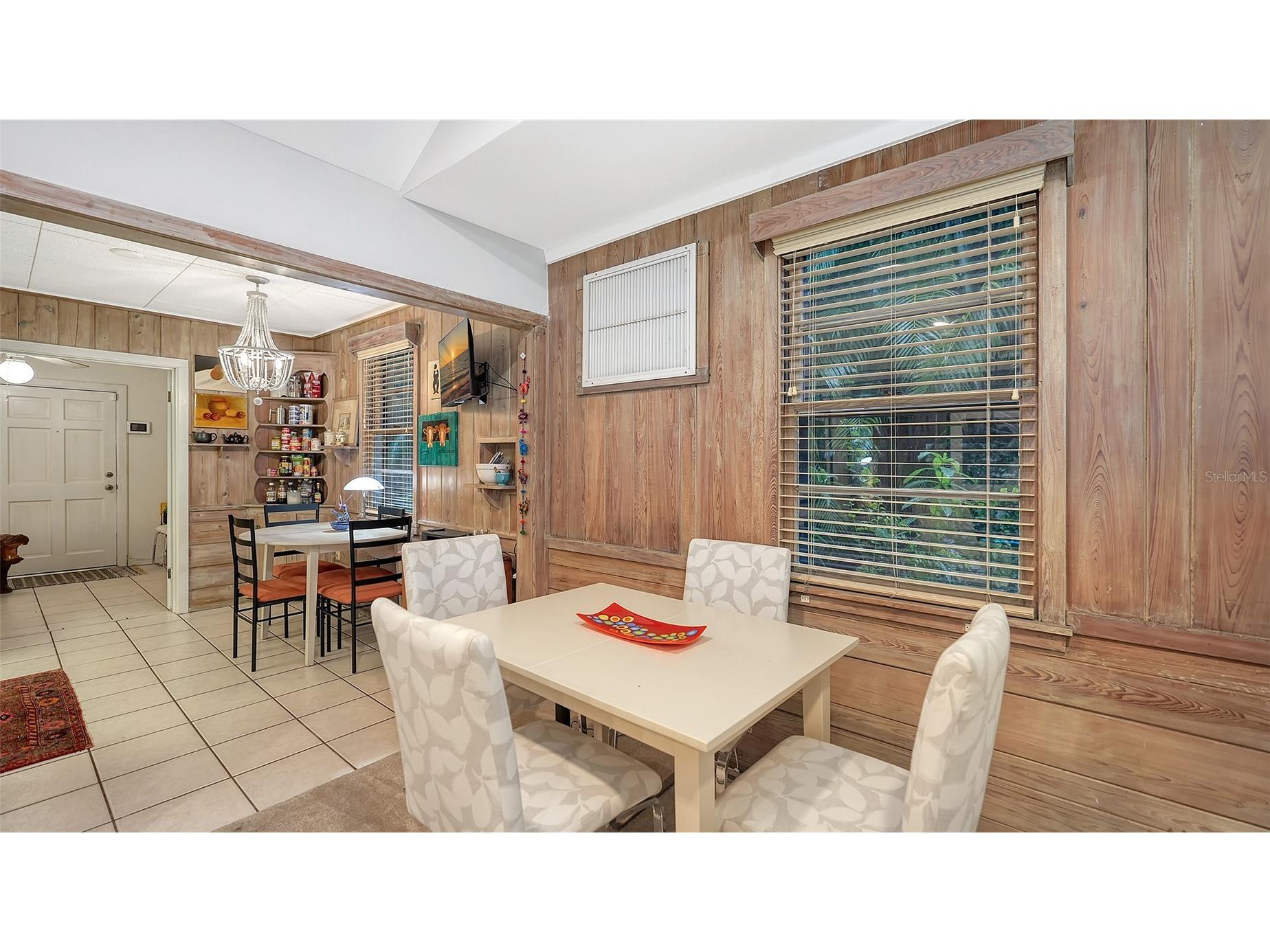 1702 Hillview Street Sarasota FL 34239 A4664314 image18