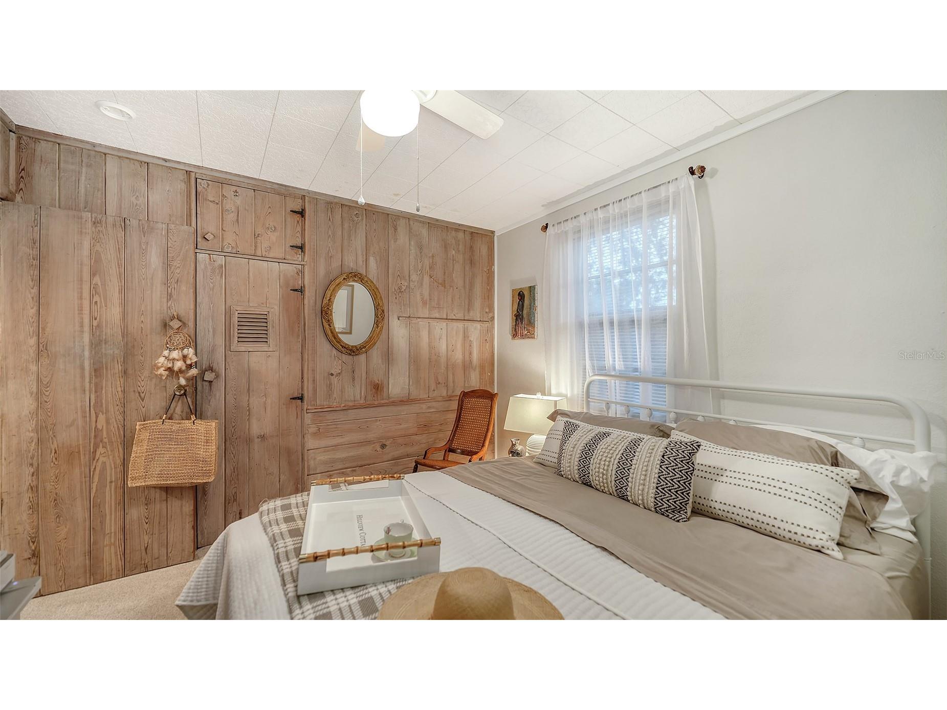 1702 Hillview Street Sarasota FL 34239 A4664314 image34