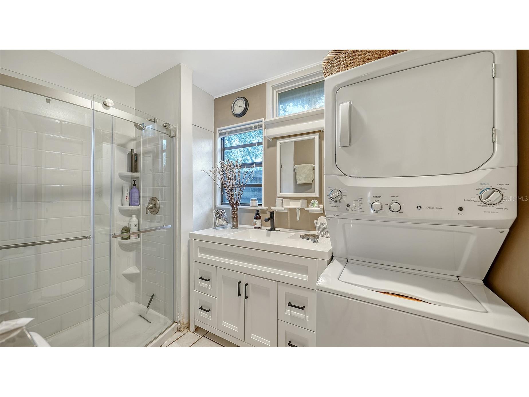 1702 Hillview Street Sarasota FL 34239 A4664314 image38