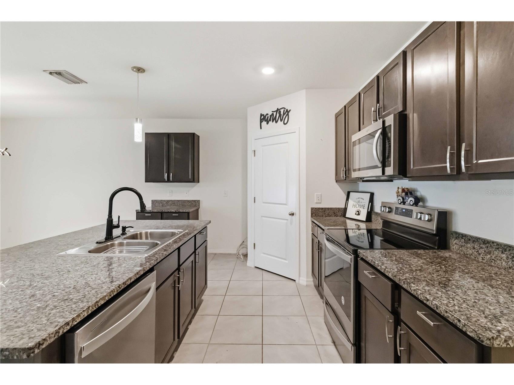 1702 Johnson Pointe Drive Plant City FL 33566 TB8526415 image4