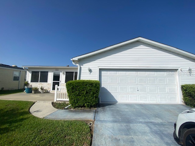 1702 Magnolia Avenue The Villages FL 32159 O6107228 image1