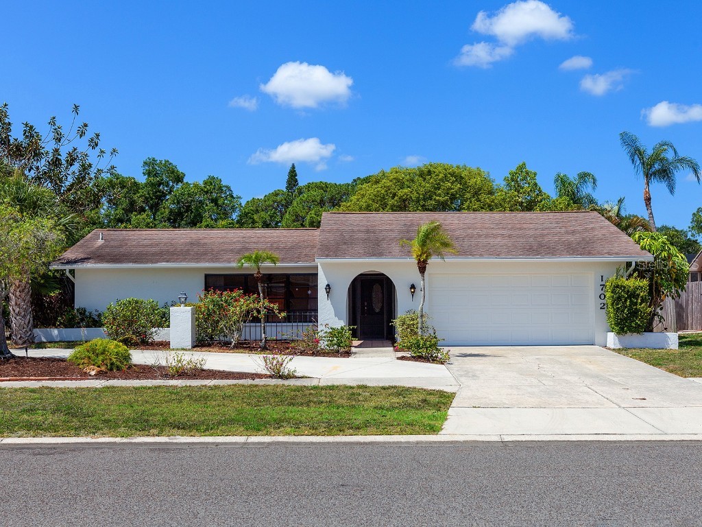 1702 Oak View Drive Sarasota FL 34232 A4611945 image1