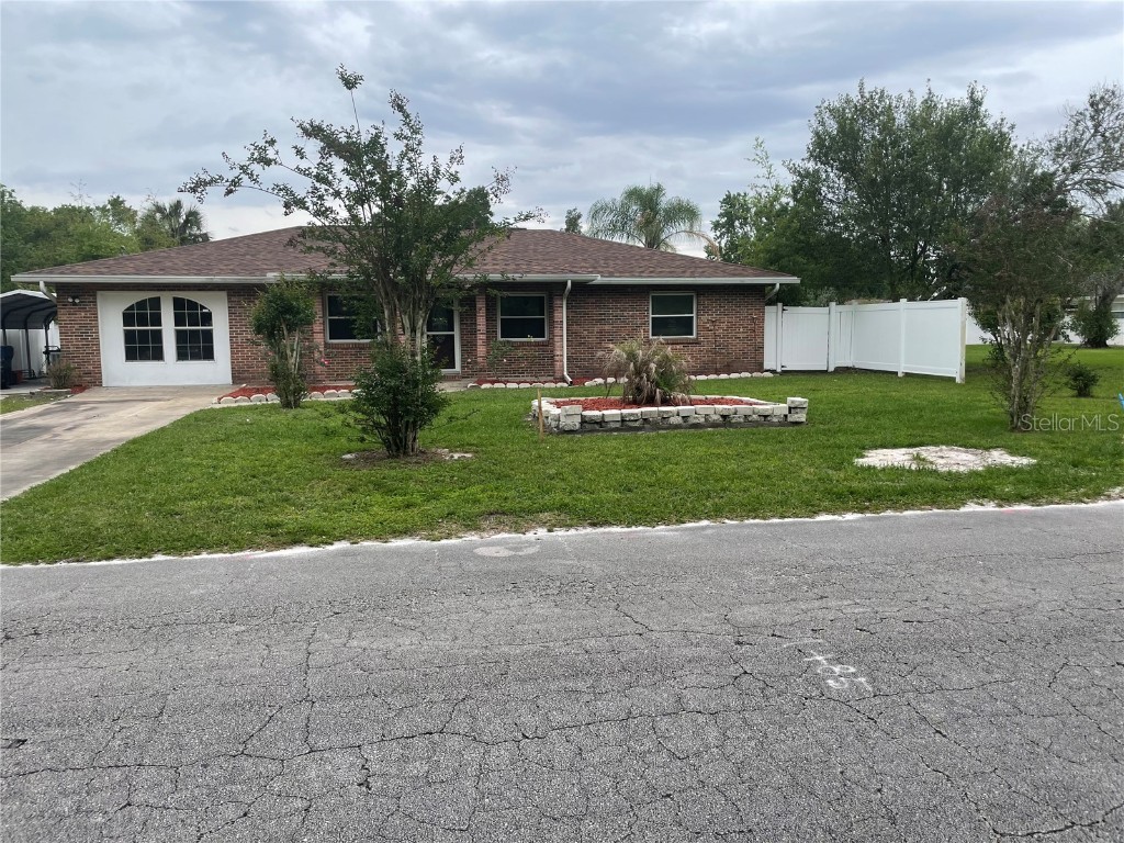 1702 Palmetto Avenue Deland FL 32724 V4923782 image1