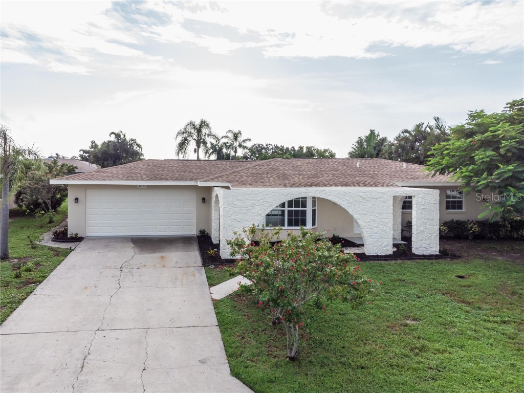 1702 Sandy Court #31 Venice FL 34293 N6134471 image1