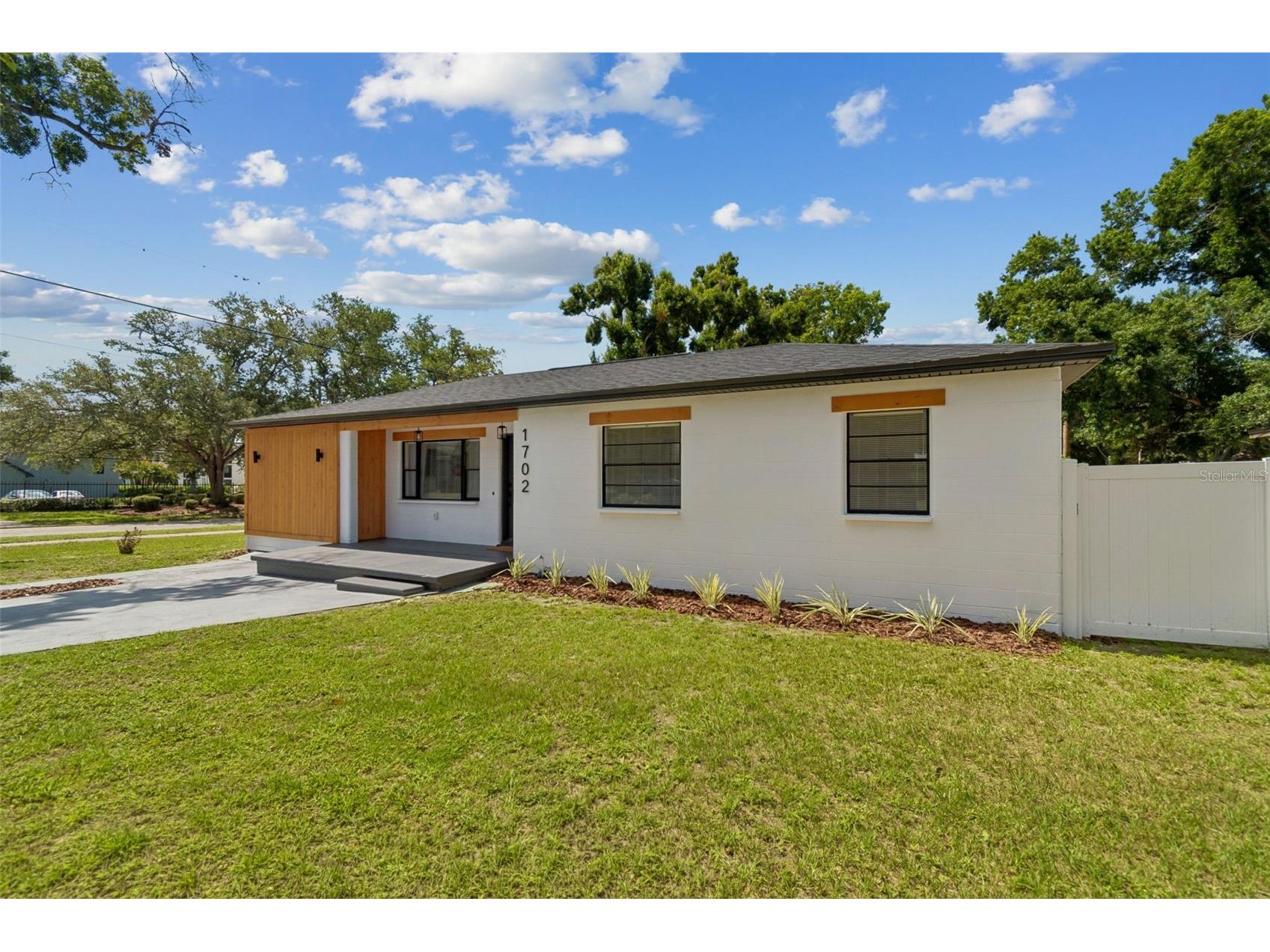 1702 W Johnston Avenue Tampa FL 33603 TB8519029 image11