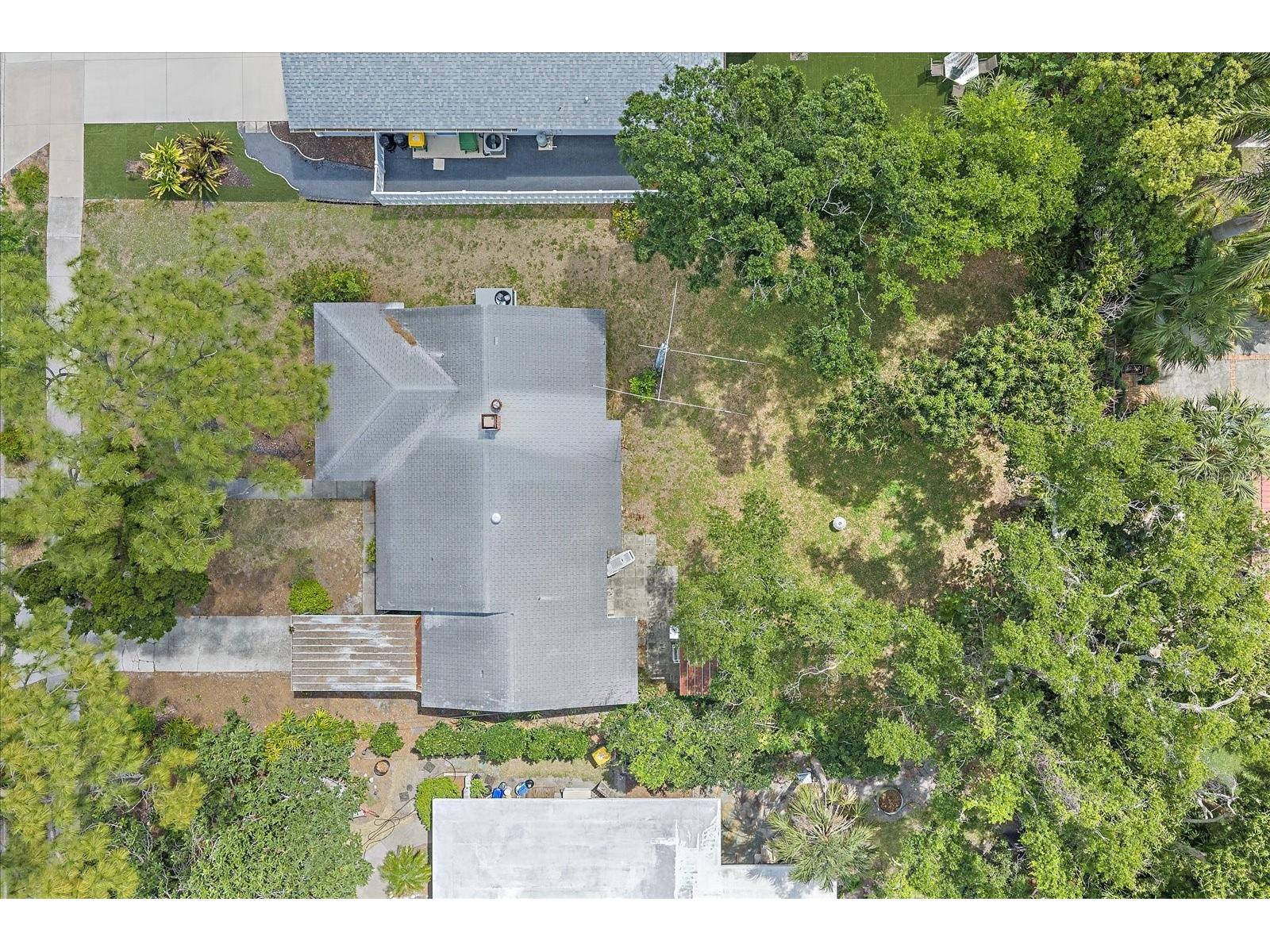 1702 Waldemere Street Sarasota FL 34239 A4690683 image3