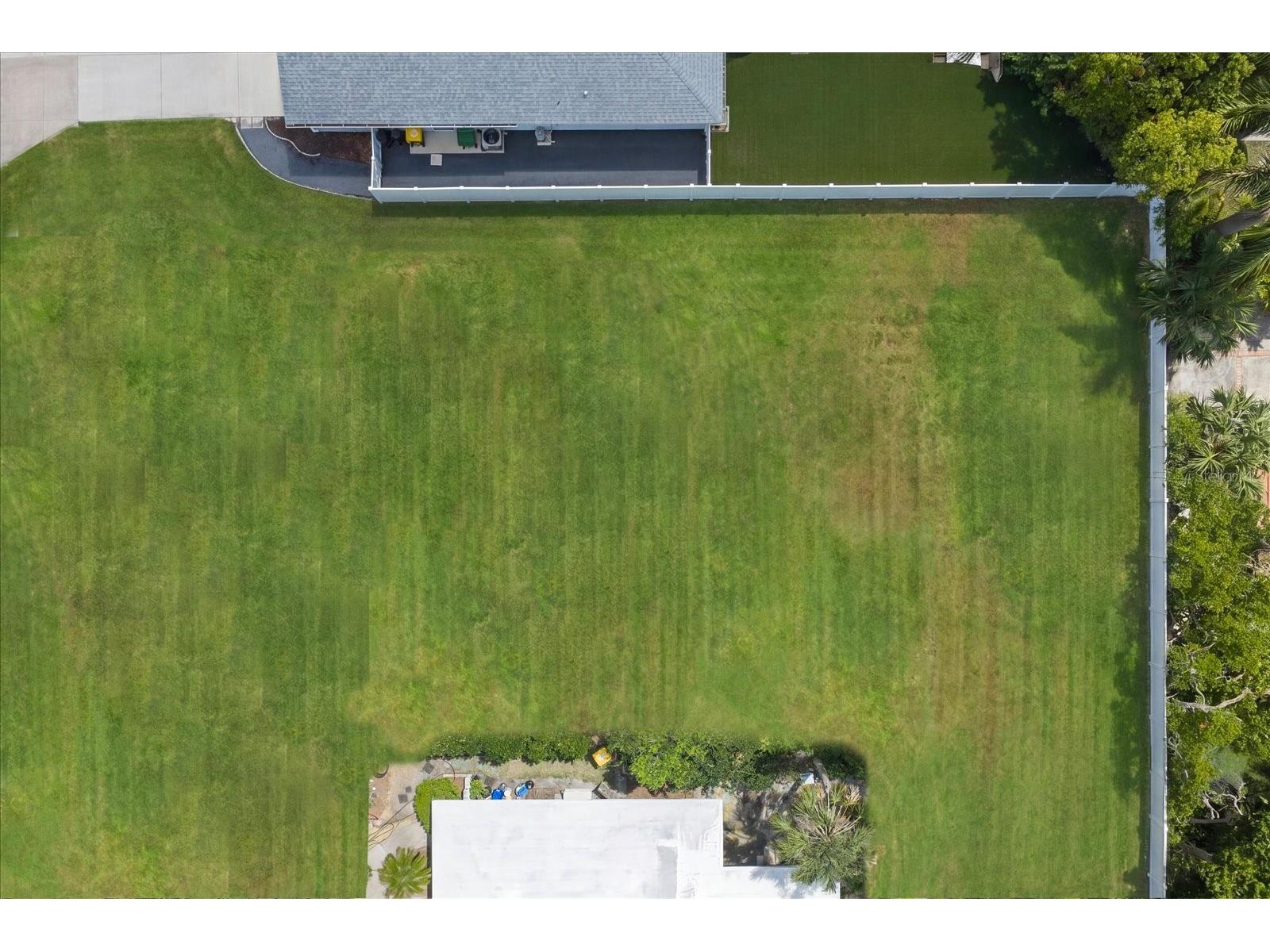 1702 Waldemere Street Sarasota FL 34239 A4690683 image4