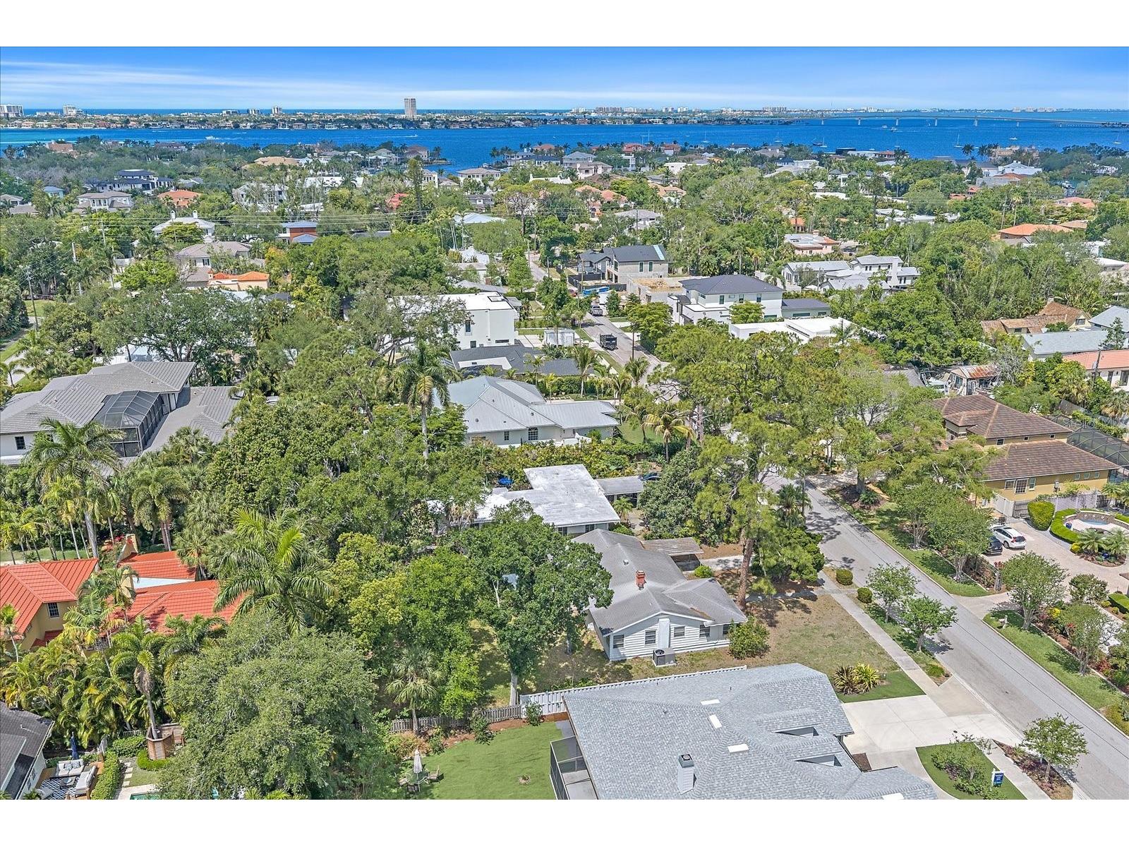 1702 Waldemere Street Sarasota FL 34239 A4690683 image8