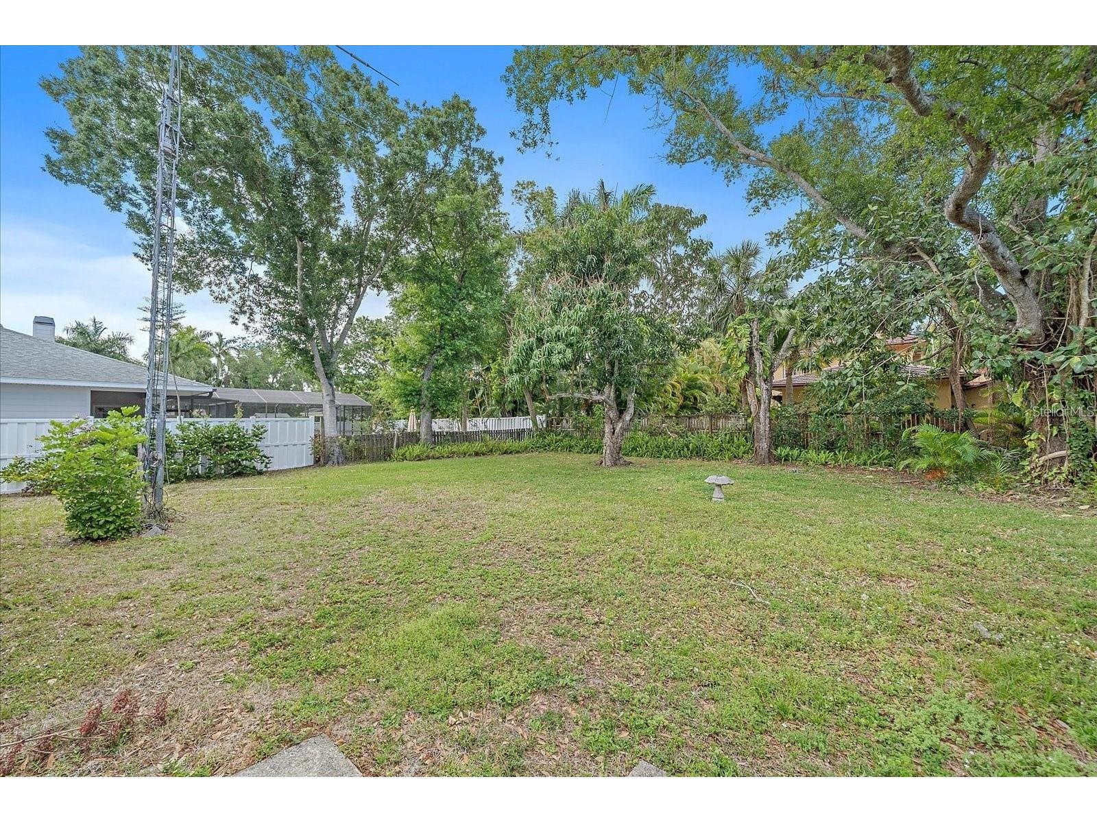 1702 Waldemere Street Sarasota FL 34239 A4690767 image11