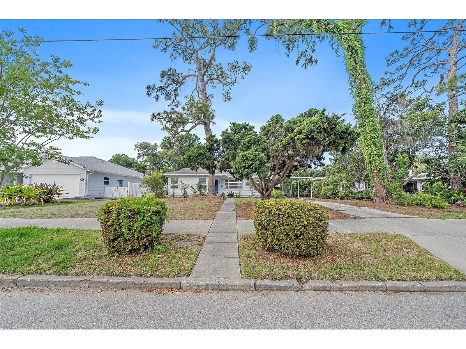 1702 Waldemere Street Sarasota FL 34239 A4690767 image13
