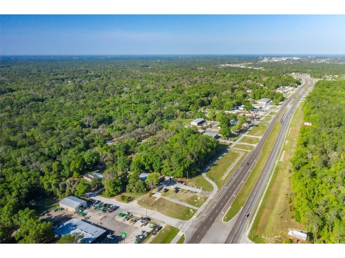 17022 Cortez Boulevard Brooksville FL 34601 W7862846 image3