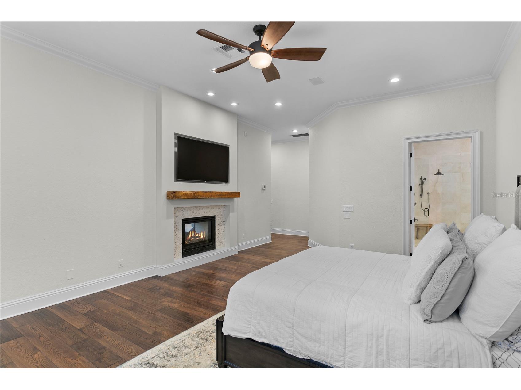 17027 Candeleda De Avila Tampa FL 33613 TB8525968 image32
