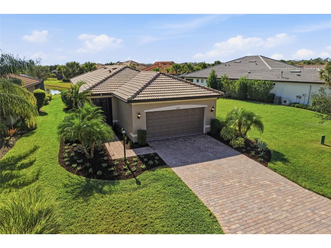 17029 Hampton Falls Terrace Bradenton FL 34202 A4670913 image1