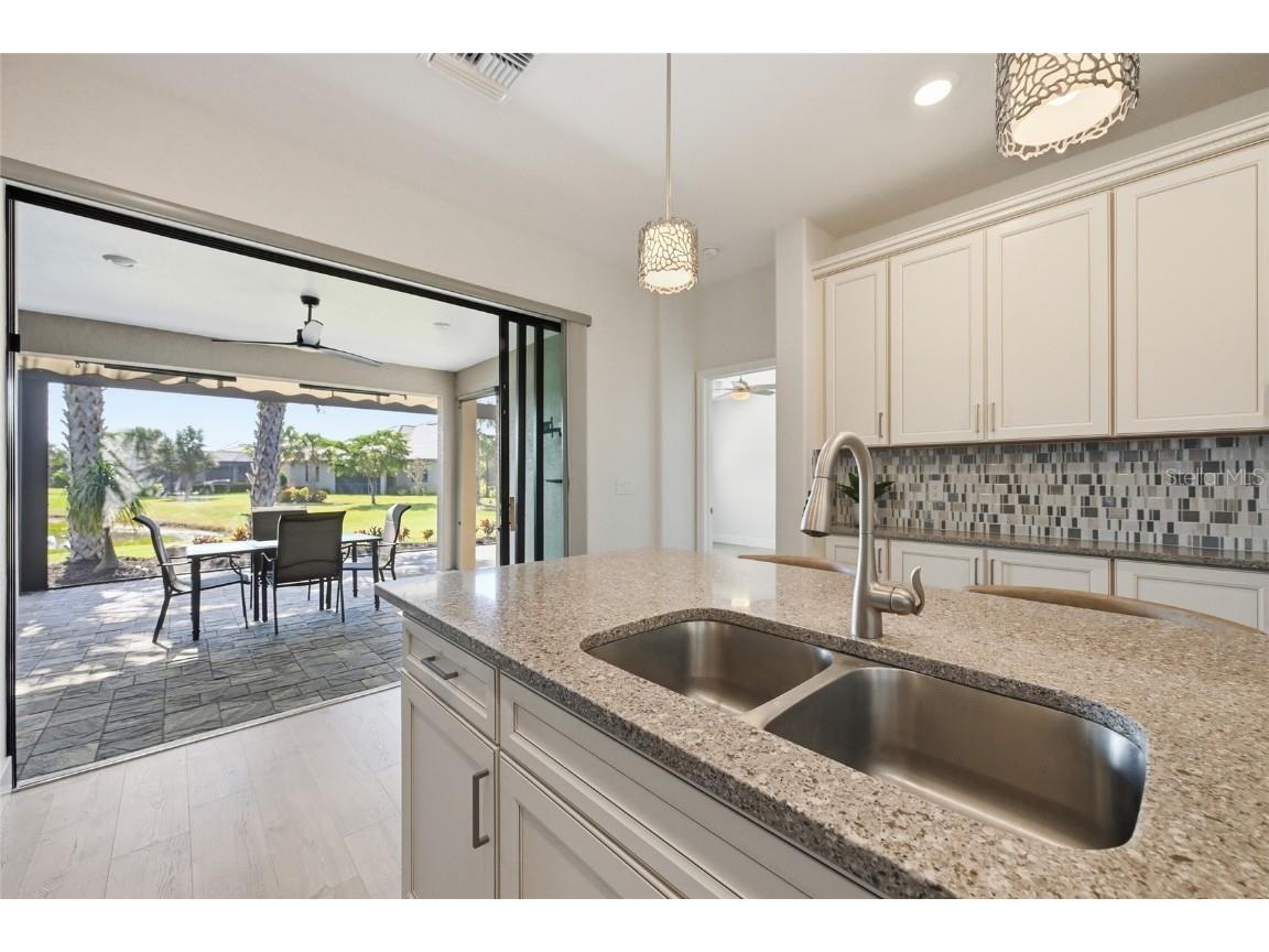 17029 Hampton Falls Terrace Bradenton FL 34202 A4670913 image34