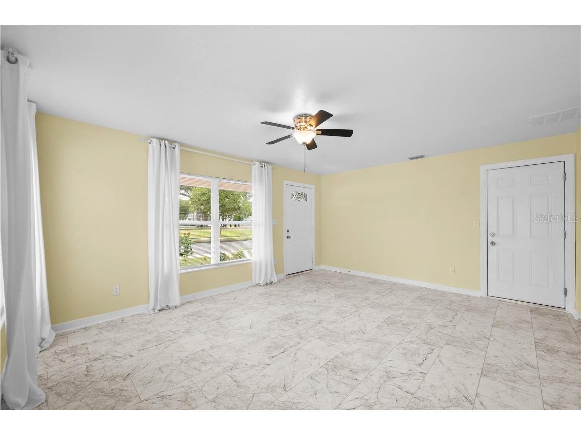 1703 12th Street S Saint Petersburg FL 33705 C7515339 image11