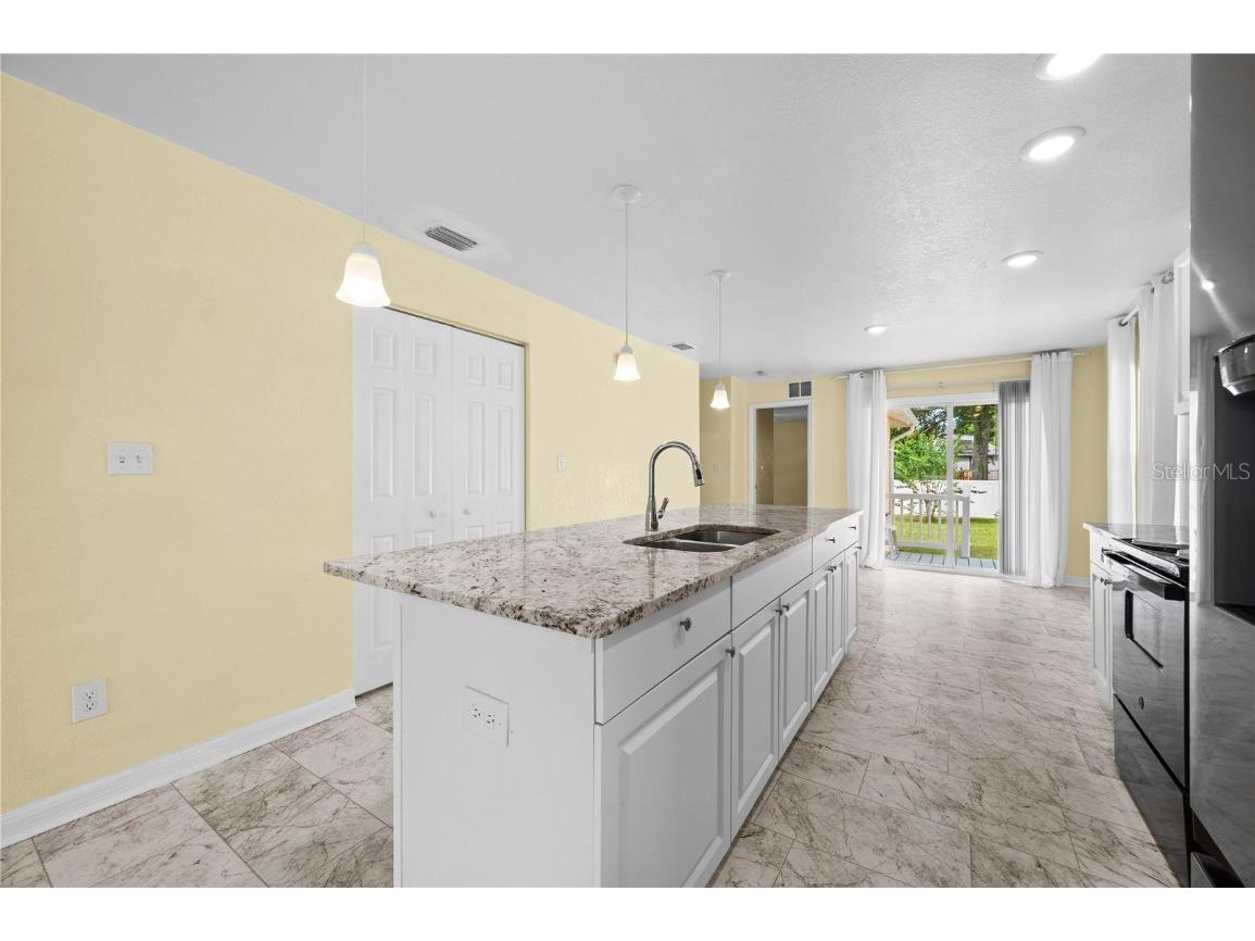 1703 12th Street S Saint Petersburg FL 33705 C7515339 image15
