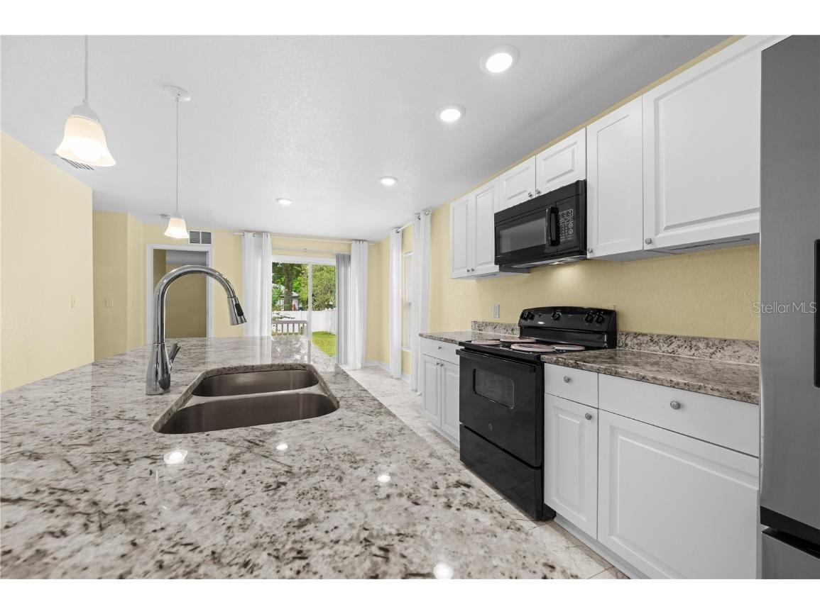 1703 12th Street S Saint Petersburg FL 33705 C7515339 image16