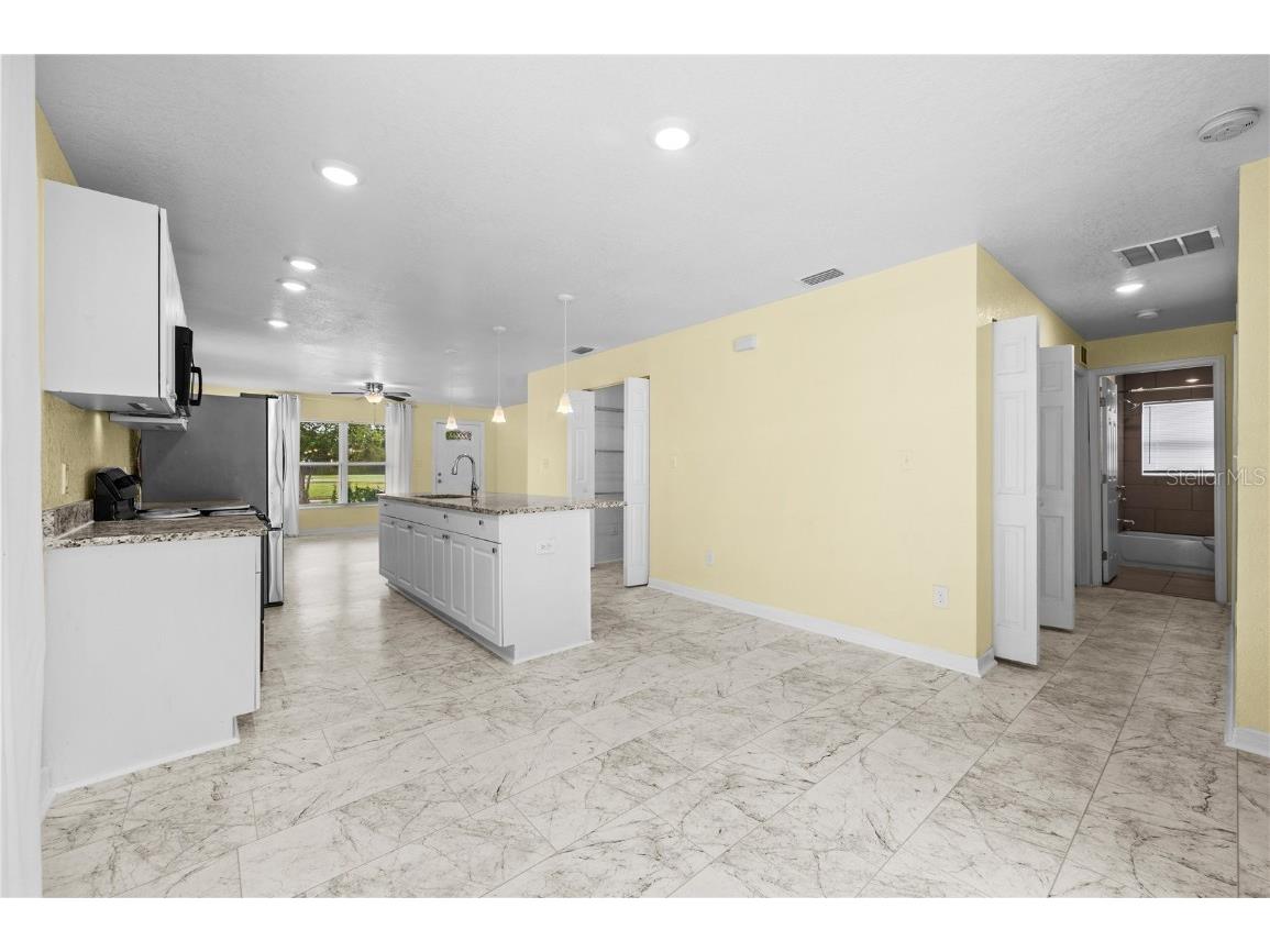 1703 12th Street S Saint Petersburg FL 33705 C7515339 image19