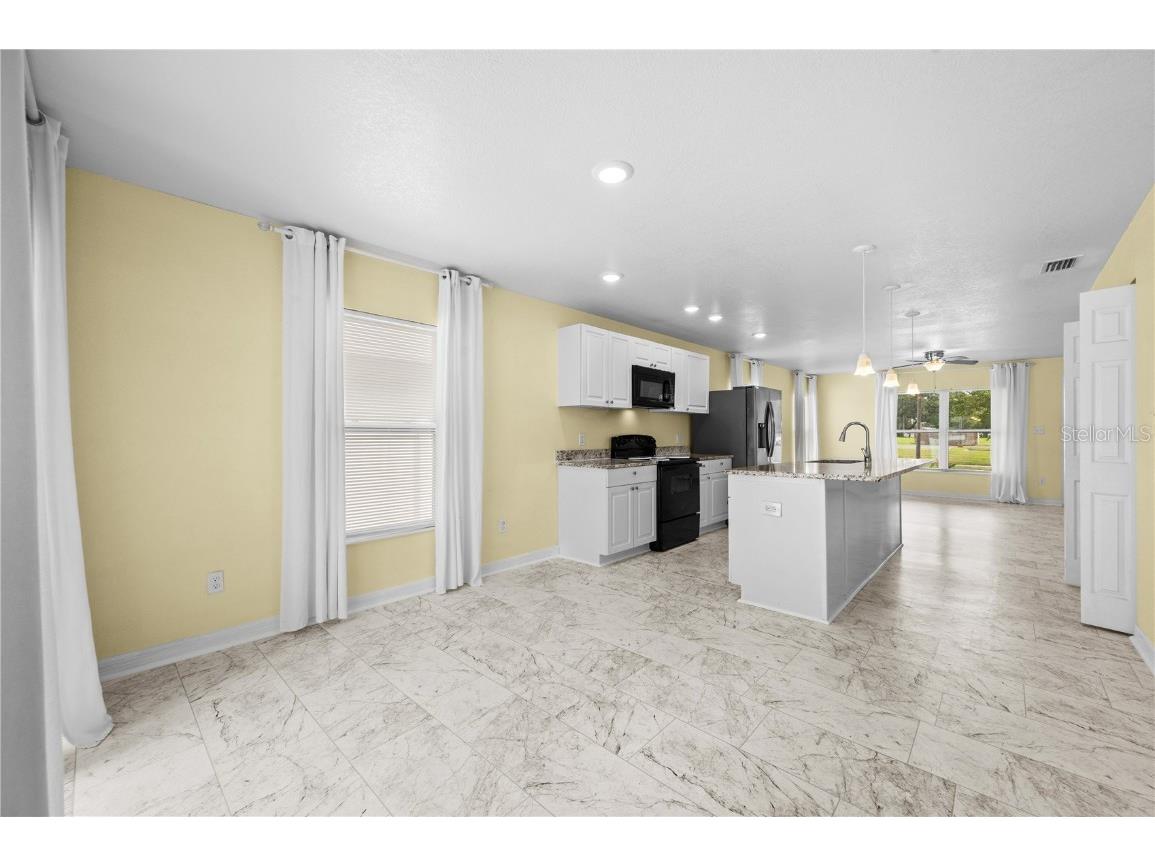 1703 12th Street S Saint Petersburg FL 33705 C7515339 image20