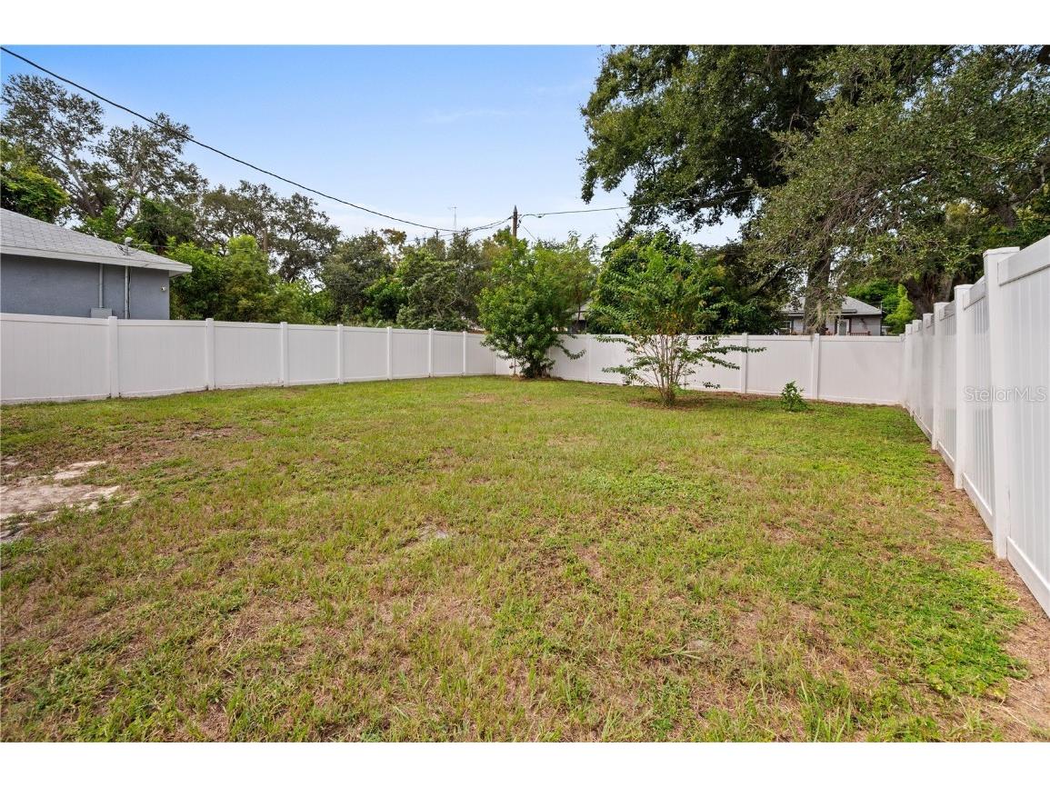 1703 12th Street S Saint Petersburg FL 33705 C7515339 image46