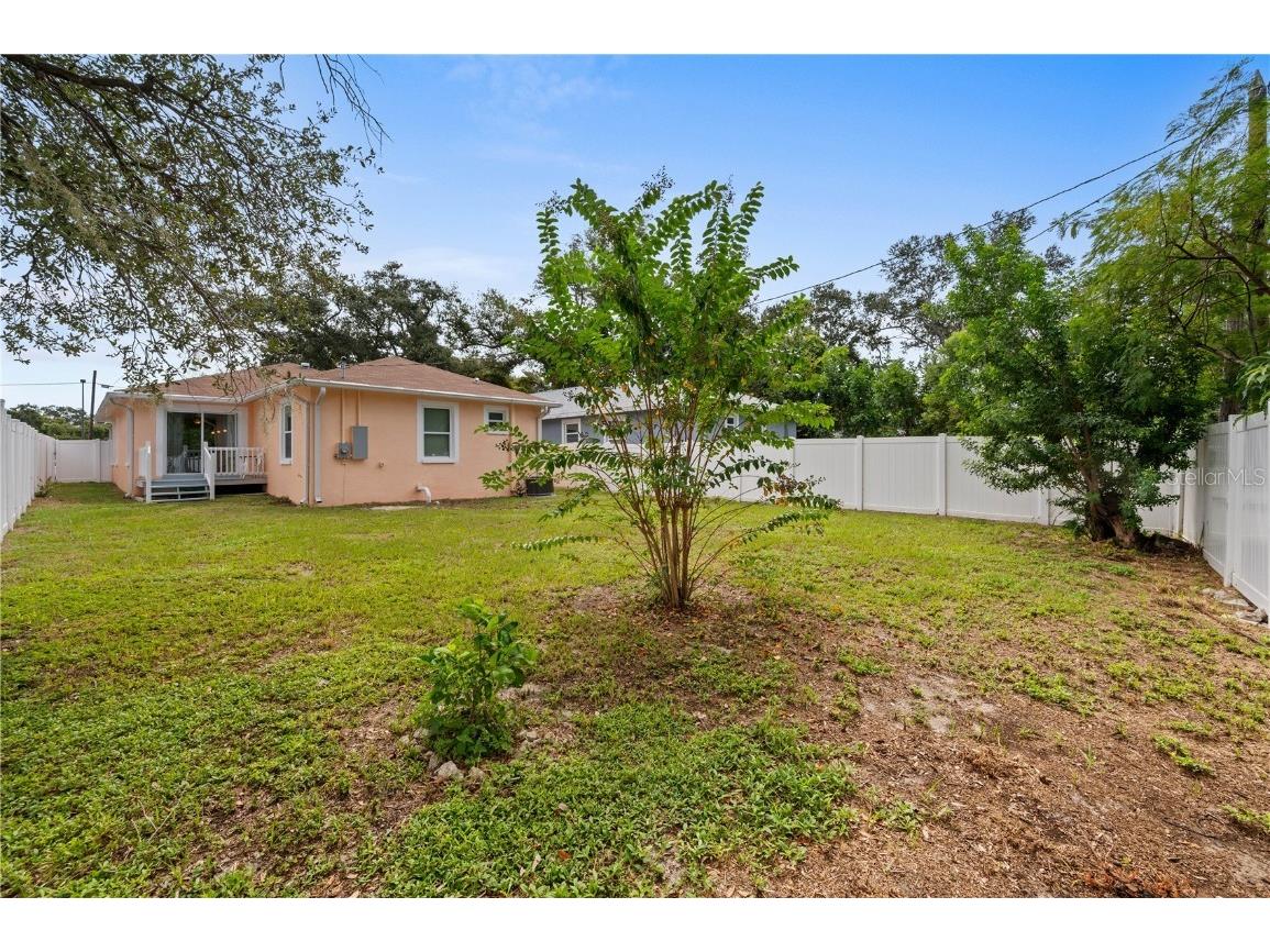 1703 12th Street S Saint Petersburg FL 33705 C7515339 image47