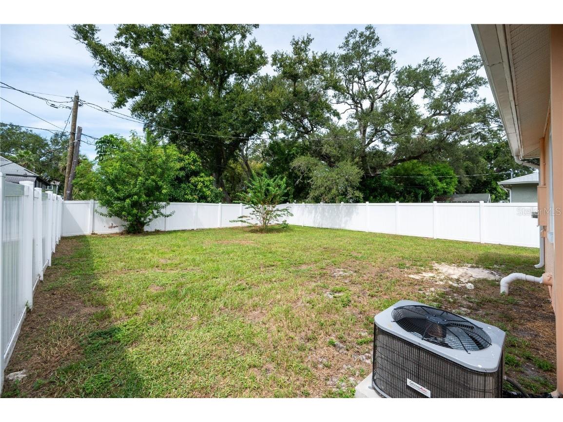 1703 12th Street S Saint Petersburg FL 33705 C7515339 image49