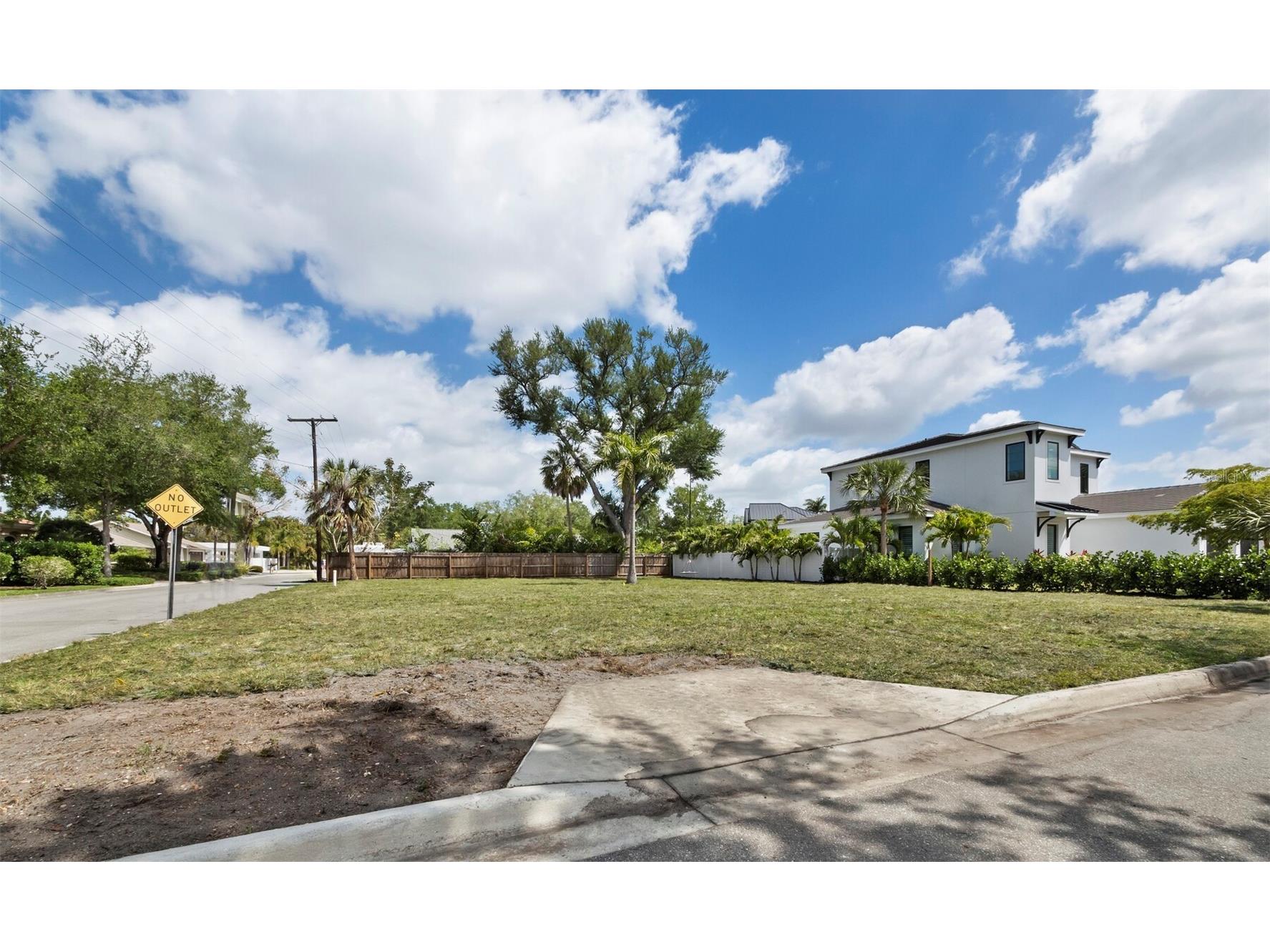 1703 Alta Vista Street Sarasota FL 34236 A4688569 image3