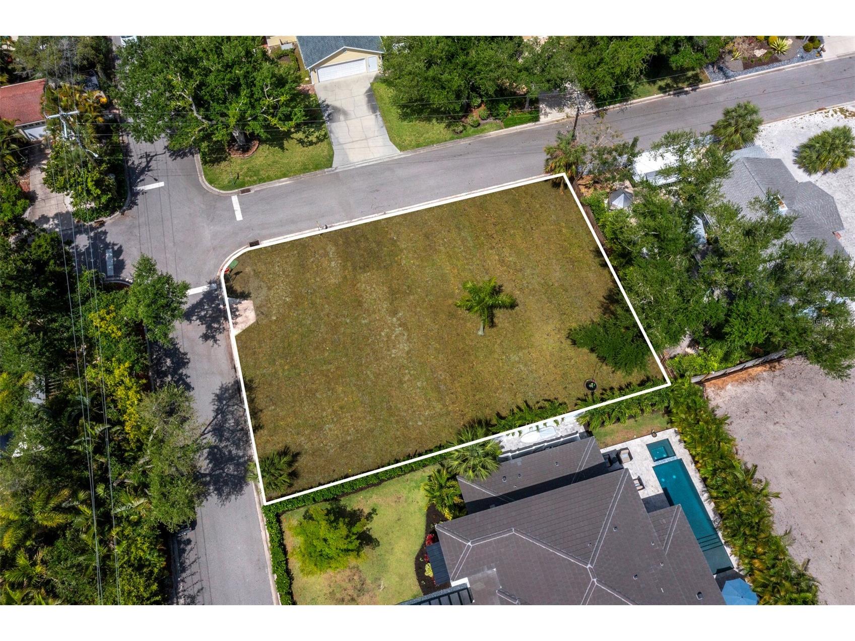 1703 Alta Vista Street Sarasota FL 34236 A4688569 image8