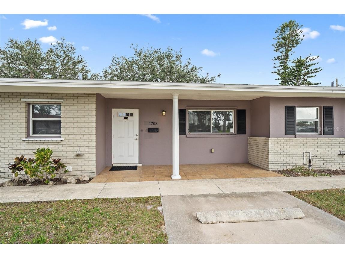 1703 Bal Harbour Drive #2 Venice FL 34293 N6141054 image1