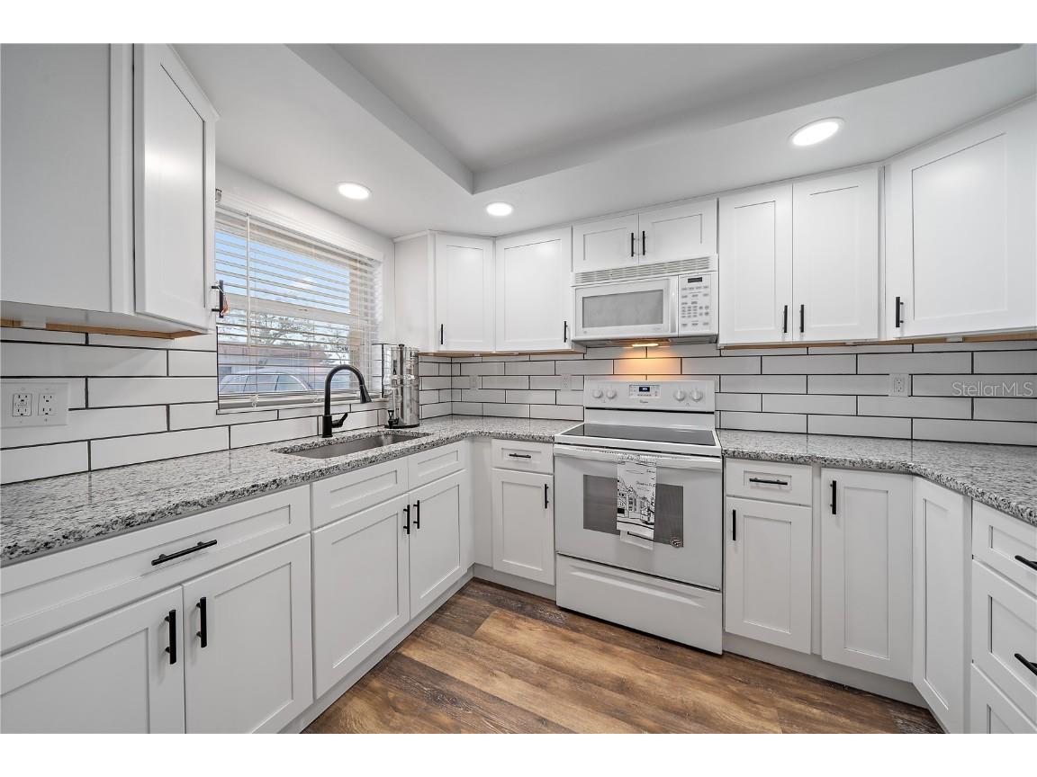 1703 Bal Harbour Drive #2 Venice FL 34293 N6141054 image4