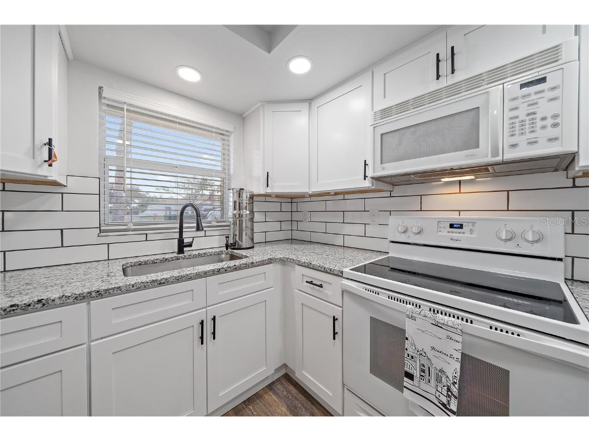 1703 Bal Harbour Drive #2 Venice FL 34293 N6141054 image5