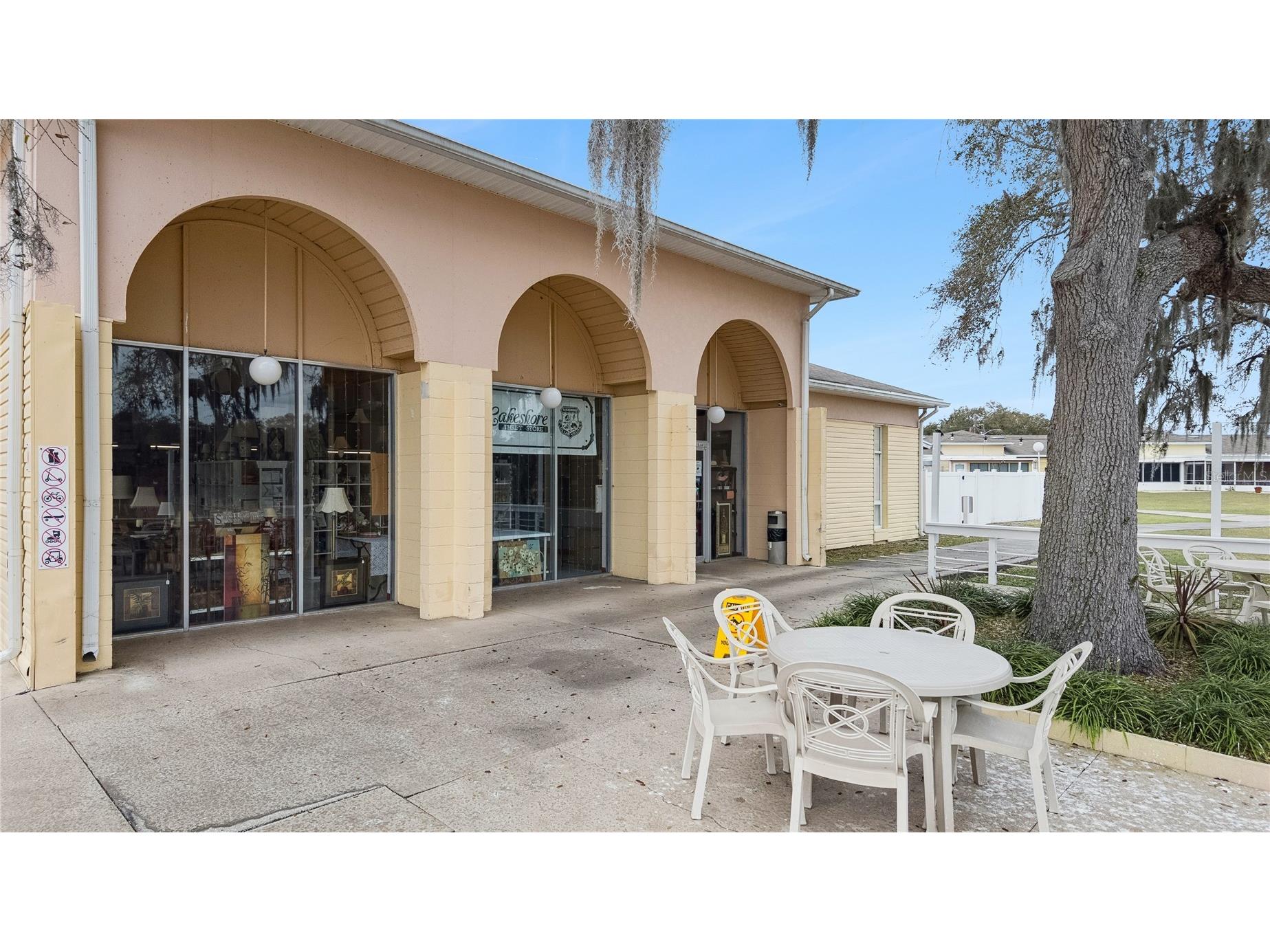 1703 Club Circle Lakeshore FL 33854 L4959671 image25